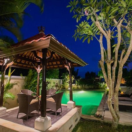 Teras Villa Jimbaran Esterno foto