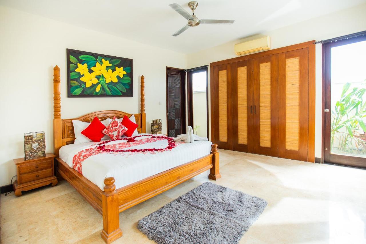 Teras Villa Jimbaran Esterno foto